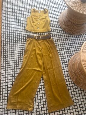 Gold Wide-Leg High-Rise Pants with Matching Vest